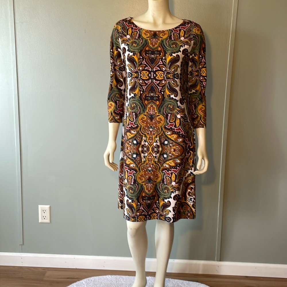 Haani, midi paisley dress.